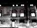 tessitura_muraria_edificio_storico_con_evidenziato_caminetto__e_archi_oltre_il_campo_del_visibile.jpg